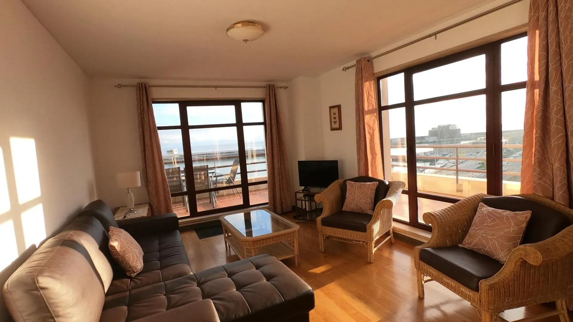 Marina Club Apartment Funchal  0*, Funchal (Madeira)